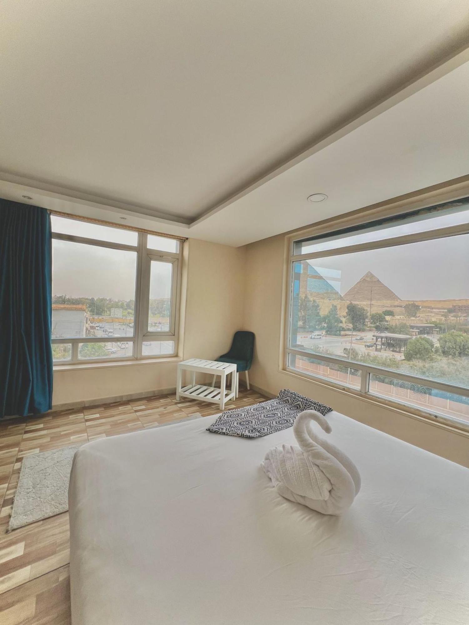Turquoise Pyramids & Grand Egyptian Museum View Hotel